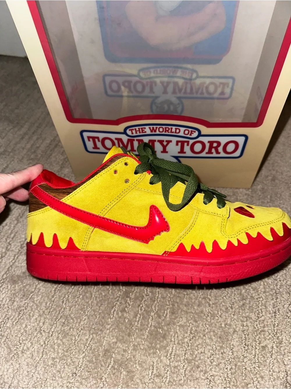 Bull Airs Poison Apple Custom SB Dunk Lows 🍎